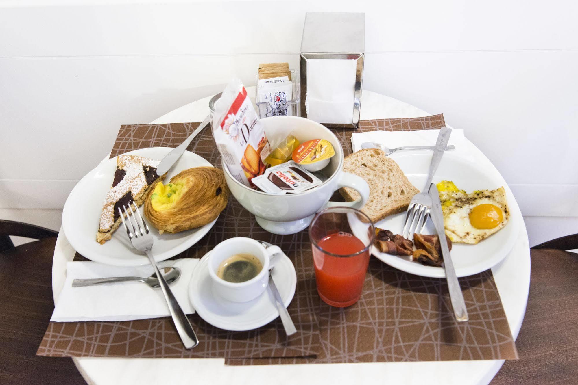 Bed and breakfast Domus Trevi